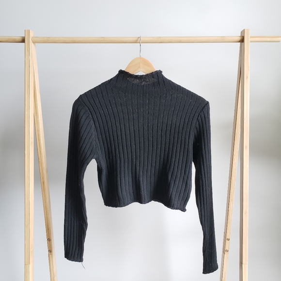 ZAFUL Black Cropped Turtleneck Sweater - Picture 1 of 5